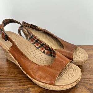 Crocs A Leigh Leather Wedge Sandal Brown Cork Slingback Plaid Womens 9